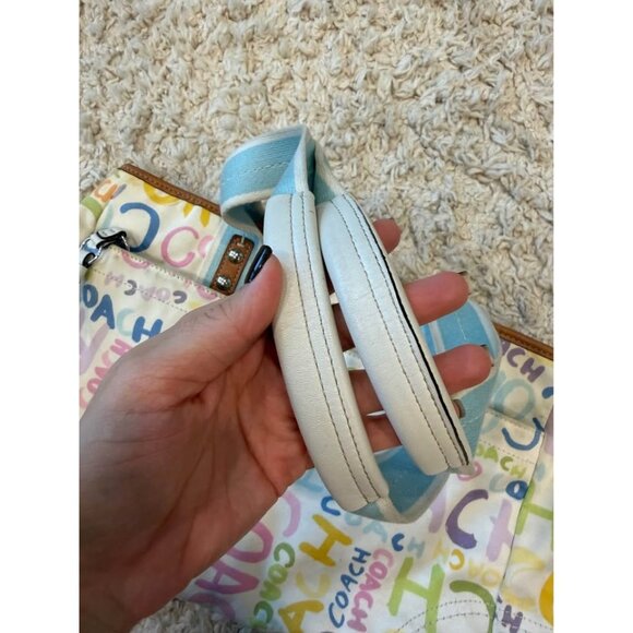 Coach Hamptons Scribble Graffiti tote - Picture 4 of 9